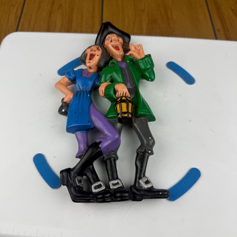 VTG 1975 Happiness Ceramic Couple‎ Lantern Wall Decor